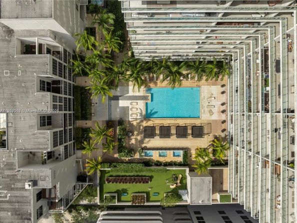3470 E Coast Ave H0603, Miami FL 33137