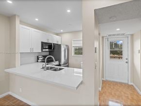 3405 NW 48th Ave 610, Lauderdale Lakes FL 33319