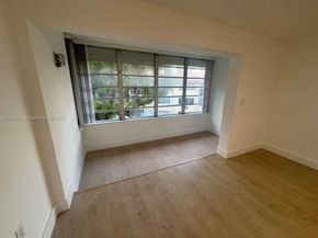 1550 NE 191st St 310, Miami FL 33179