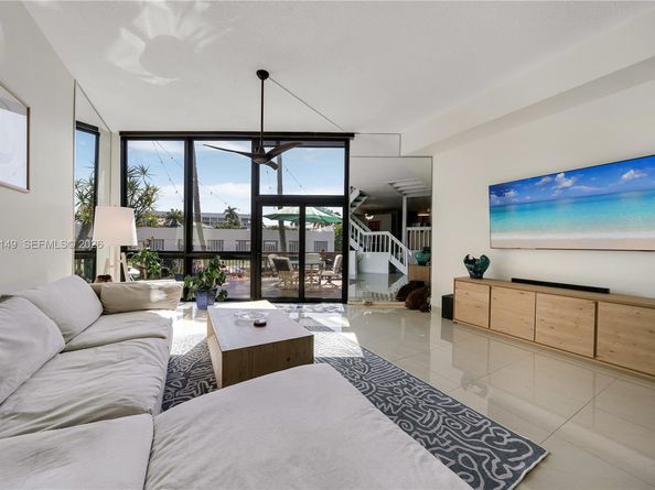 3068 NE 49th St, Fort Lauderdale FL 33308