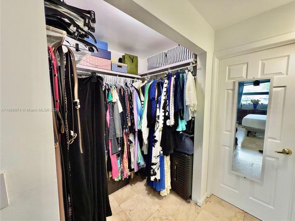3551 NE 169th St 105, North Miami Beach FL 33160