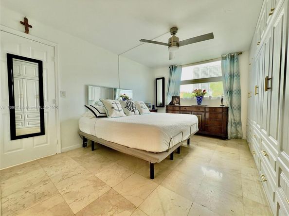 3551 NE 169th St 105, North Miami Beach FL 33160