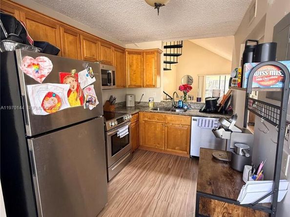 12906 SW 88th Ter B202, Miami FL 33186