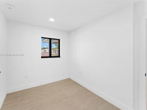 17211 NW 43rd Ave, Miami Gardens FL 33055