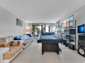 16200 Golf Club Rd 102, Weston FL 33326