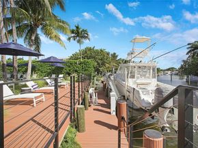 815 NE 76th St, Miami FL 33138
