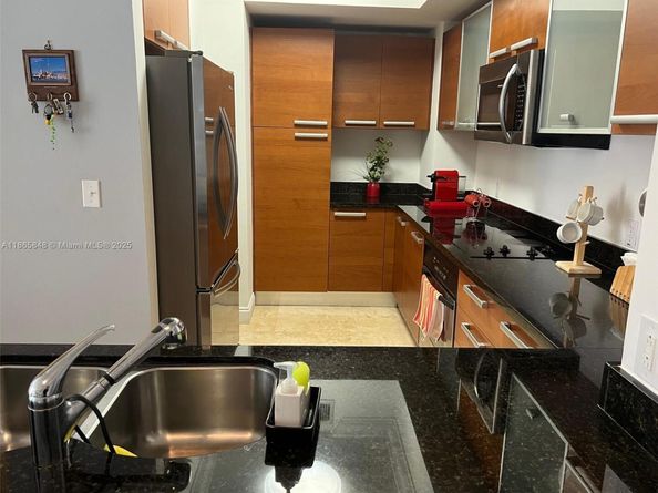 2030 S Douglas Rd 611, Coral Gables FL 33134