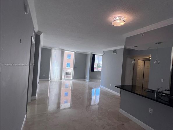 2030 S Douglas Rd 611, Coral Gables FL 33134