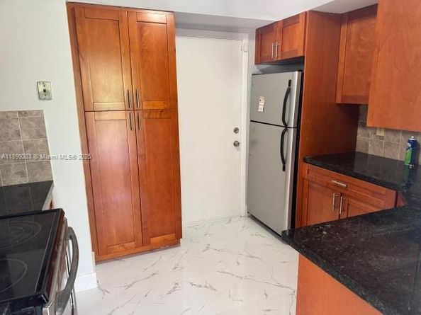 6060 S Falls Cir Dr 308, Lauderhill FL 33319