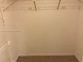 400 Commodore Dr 108, Plantation FL 33325