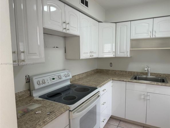 777 SE 2nd Ave 109, Deerfield Beach FL 33441