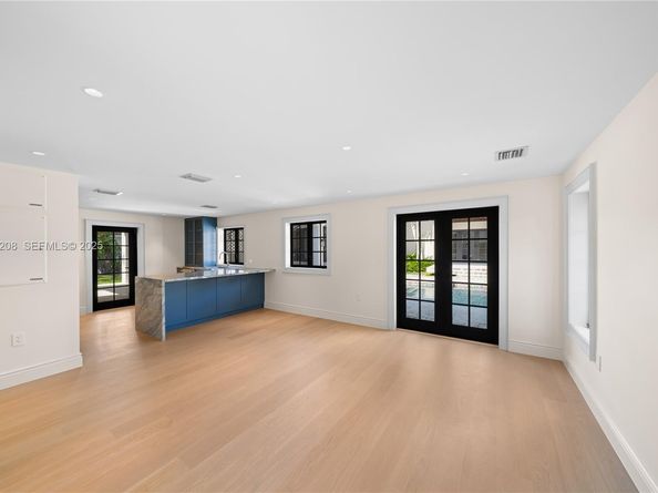 1212 Sorolla Ave, Coral Gables FL 33134