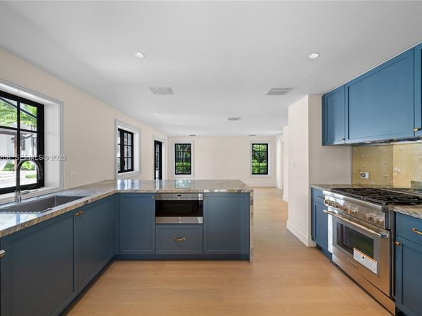 1212 Sorolla Ave, Coral Gables FL 33134