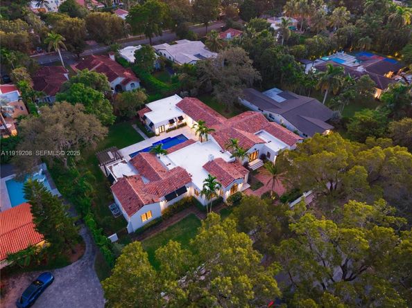 1212 Sorolla Ave, Coral Gables FL 33134