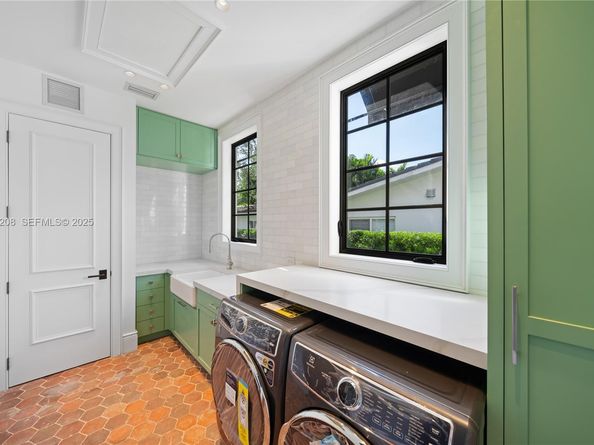 1212 Sorolla Ave, Coral Gables FL 33134