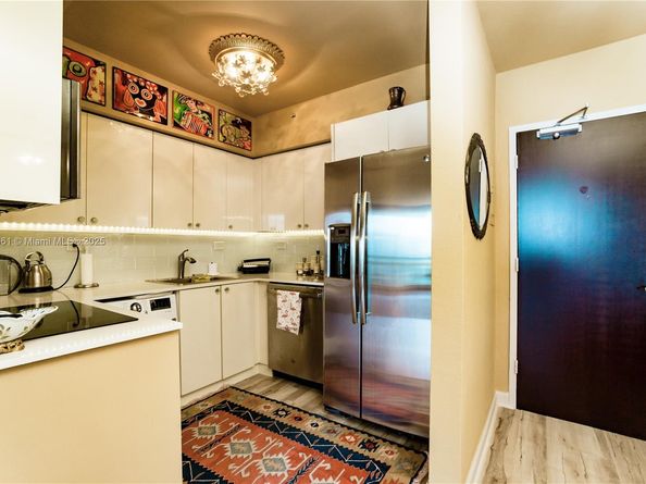 1500 Bay Rd 932S, Miami Beach FL 33139