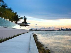 1500 Bay Rd 932S, Miami Beach FL 33139