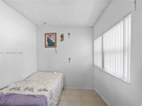 641 NE 56th Ct, Oakland Park FL 33334