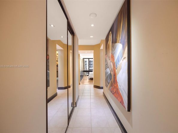 1717 N Bayshore Dr A3042, Miami FL 33132