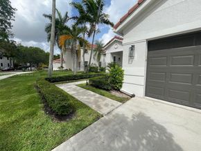 1087 Chenille Cir, Weston FL 33327