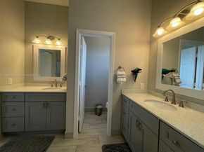 1087 Chenille Cir, Weston FL 33327