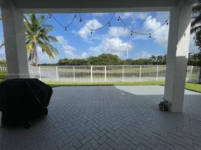 1087 Chenille Cir, Weston FL 33327