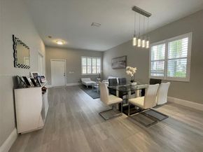 1087 Chenille Cir, Weston FL 33327