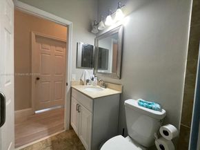 1087 Chenille Cir, Weston FL 33327