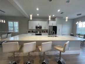 1087 Chenille Cir, Weston FL 33327