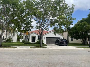 1087 Chenille Cir