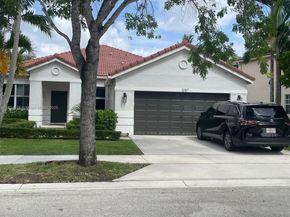 1087 Chenille Cir, Weston FL 33327