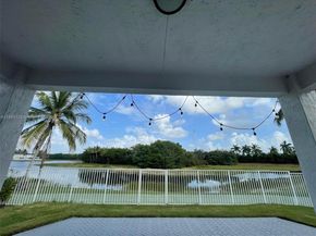 1087 Chenille Cir, Weston FL 33327
