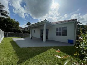1087 Chenille Cir, Weston FL 33327