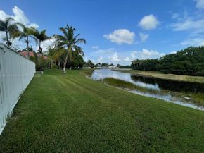 1087 Chenille Cir, Weston FL 33327