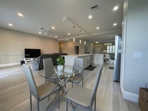 1087 Chenille Cir, Weston FL 33327