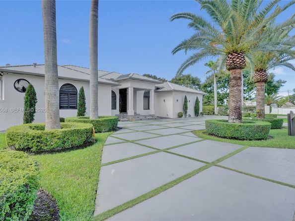 2600 SW 128th Ct, Miami FL 33175