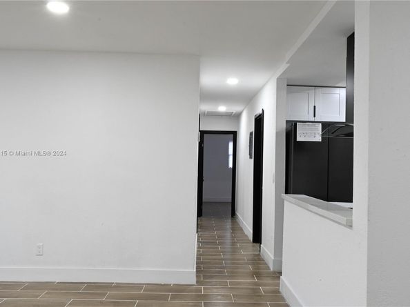 2496 SW 8th St, Fort Lauderdale FL 33312