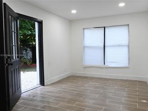 2496 SW 8th St, Fort Lauderdale FL 33312