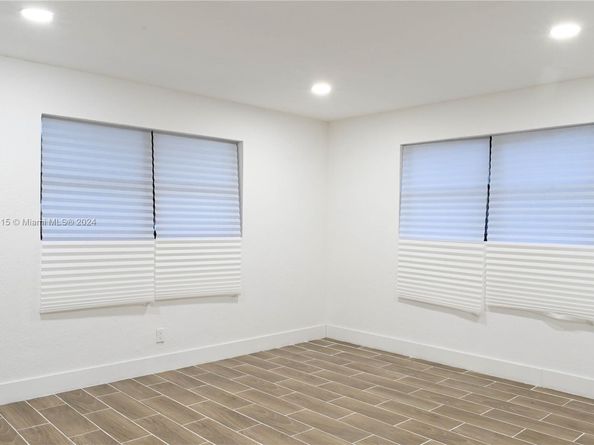 2496 SW 8th St, Fort Lauderdale FL 33312