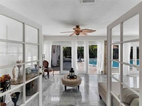 7080 SW 98th Ave, Miami FL 33173