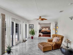 7080 SW 98th Ave, Miami FL 33173
