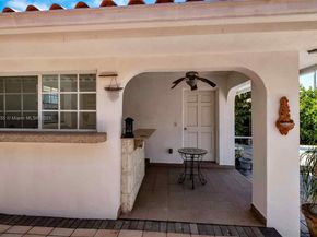 7080 SW 98th Ave, Miami FL 33173