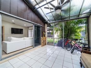 9341 E Fern Ln, Miramar FL 33025