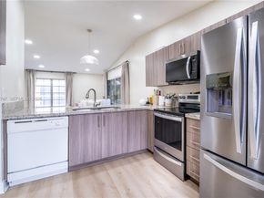 9341 E Fern Ln, Miramar FL 33025