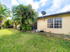 9341 E Fern Ln, Miramar FL 33025