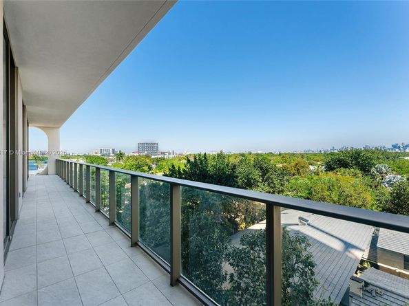 2678 Tigertail Ave 502, Coconut Grove FL 33133
