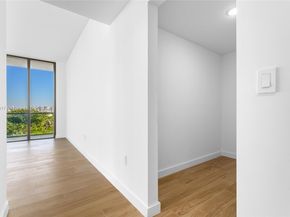 2678 Tigertail Ave 502, Coconut Grove FL 33133