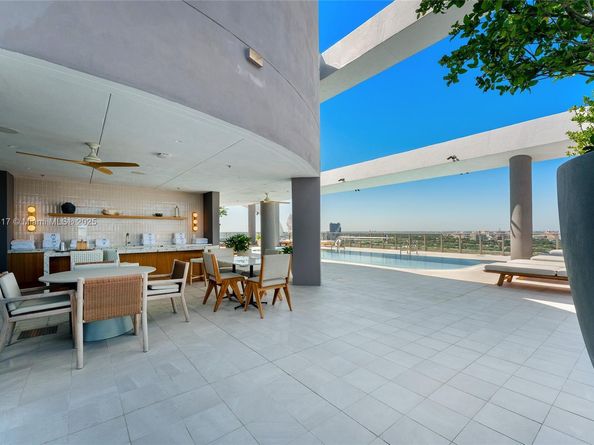 2678 Tigertail Ave 502, Coconut Grove FL 33133
