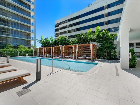 2678 Tigertail Ave 502, Coconut Grove FL 33133