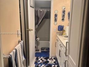 4270 NW 40th St 306, Lauderdale Lakes FL 33319